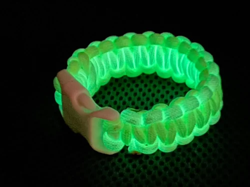 Luminous Paracord – 9-Strand Fluorescent Nylon Rope for Outdoor, Camping & Survival photo review