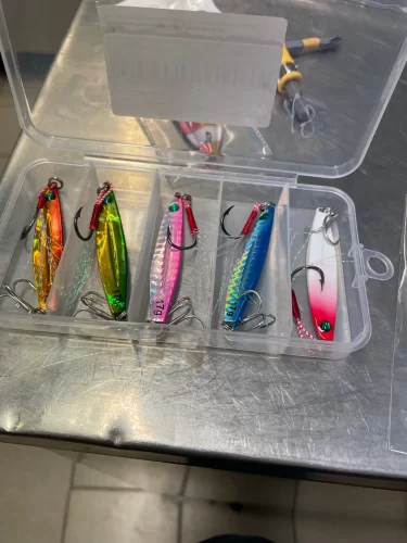 5pcs Metal Jig Fishing Lure Set – 10g to 40g Weights for Bass, Trout, and Saltwater Jigging photo review
