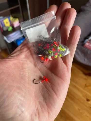 50pcs Jig Head Fishing Hook Set – Barbed Hooks (0.4g–2g) for Freshwater & Saltwater Lures photo review