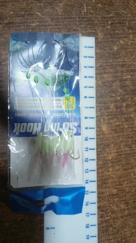 5-Hook Sabiki Rig – Saltwater Bait Rig with Real Fish Skin & Glow Flash for Mackerel, Herring & More photo review