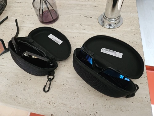 Sunglass Case with Carabiner Hook Colorful Sunglasses Hard Case Zipper Eyeglasses and Sunglass Holder photo review