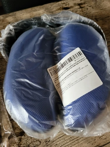 Sunglass Case with Carabiner Hook Colorful Sunglasses Hard Case Zipper Eyeglasses and Sunglass Holder photo review