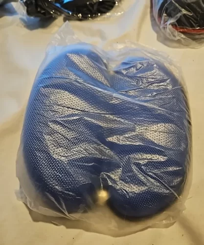 Sunglass Case with Carabiner Hook Colorful Sunglasses Hard Case Zipper Eyeglasses and Sunglass Holder photo review