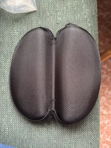 Sunglass Case with Carabiner Hook Colorful Sunglasses Hard Case Zipper Eyeglasses and Sunglass Holder photo review